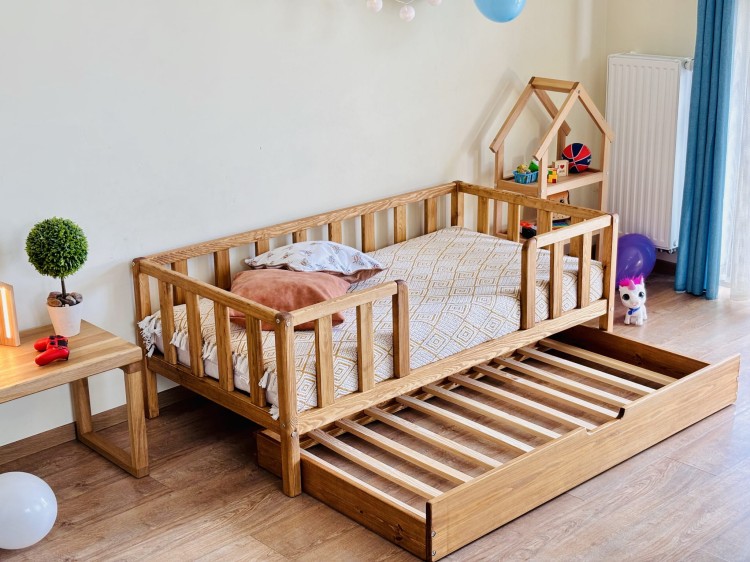 kids bed, wooden kids bed, solid pine kids bed, kids bed with trundle, trundle bed for kids, pull out trundle bed, toddler bed wooden, children’s single bed, kids bedroom bed, Montessori kids bed, wooden toddler bed, pine wood bed