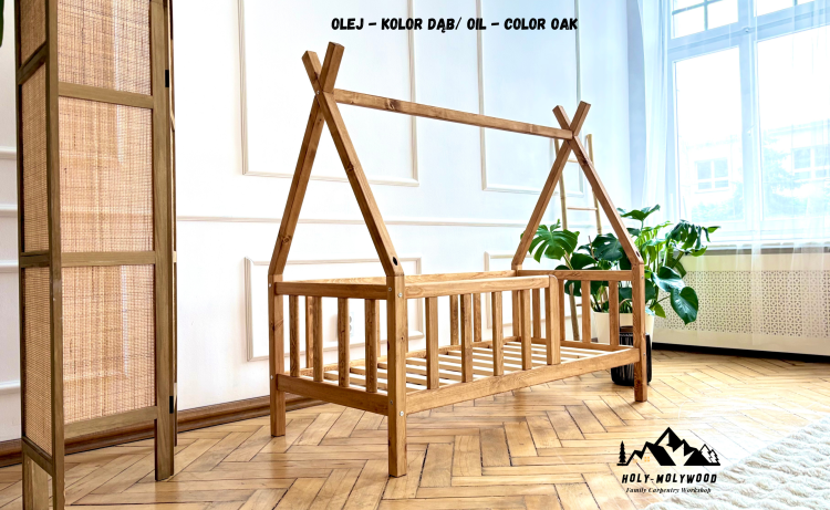skandynawskie Łóżko dziecięce tipi domek z nóżkami podłogowe z barierką zabezpieczającą z zabezpieczeniem przed wypadnięciem pojedyńcze Montessori teepee house z drewna solidnego litego dla dzieci solid wood toddler floor bed montessori with legs